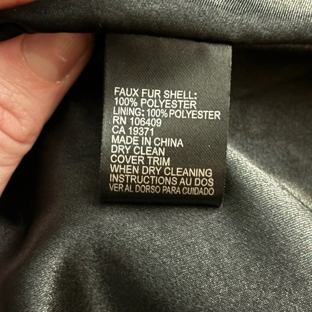 TAHARI Cape Stole Shawl Wrap Faux Fur Women's Size L - Picture 4 of 9